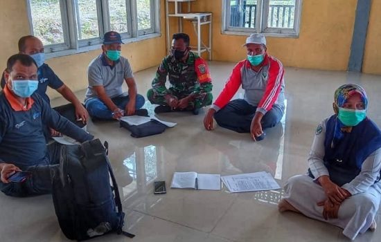 Anggota Koramil 16/Tangse Dampingi Tim Dinas Kesehatan Provinsi Aceh