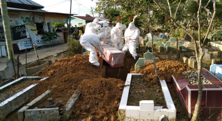 Lagi…! TNI-POLRI Langsa Timur Kawal Proses Pemakaman Warganya Terpapar Covid-19