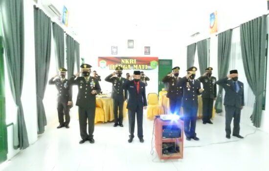 Dandim 0117/Aceh Tamiang Bersama Forkopimda Kabupaten Aceh Tamiang Ikuti Upacara HUT TNI Ke-76 Secara Virtual