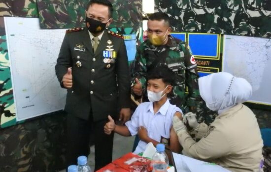Di HUT TNI ke 76 Kodim 0117/Aceh Tamiang Kembali Gelar Kegiatan Vaksinasi Massal Covid-19