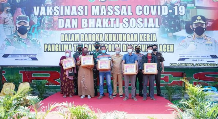 Panglima TNI dan Kapolri Saksikan Vaksinasi Massal di Aceh Tamiang