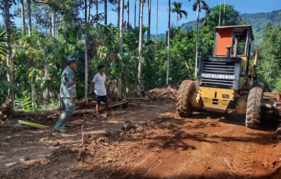 TMMD ke-119 Kodim 0102/Pidie Mulai Pengerjaan Pengerasan Jalan Pertanian di Gampong Beungga